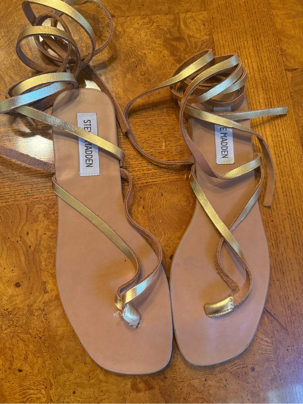 Steve Madden Gold Metallic Tan Gladiator Tie Up Roman Boho Flat Sandals Size 7